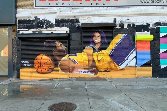 Kobe Bryant and Gigi Bryant mural in Brooklyn